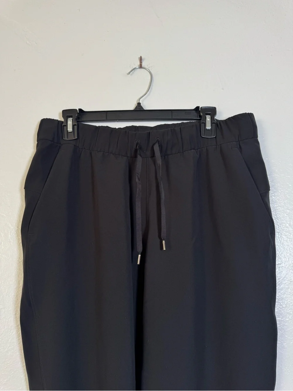 Lululemon On The Fly Jogger